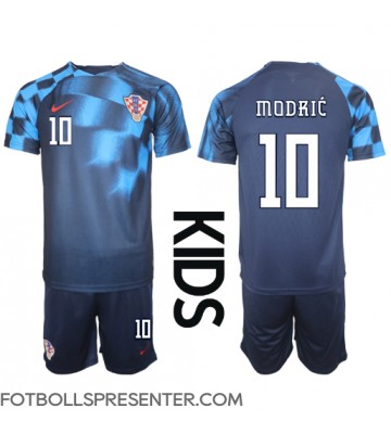 Kroatien Luka Modric #10 Bortatröja Barn VM 2022 Kortärmad (+ korta byxor)
